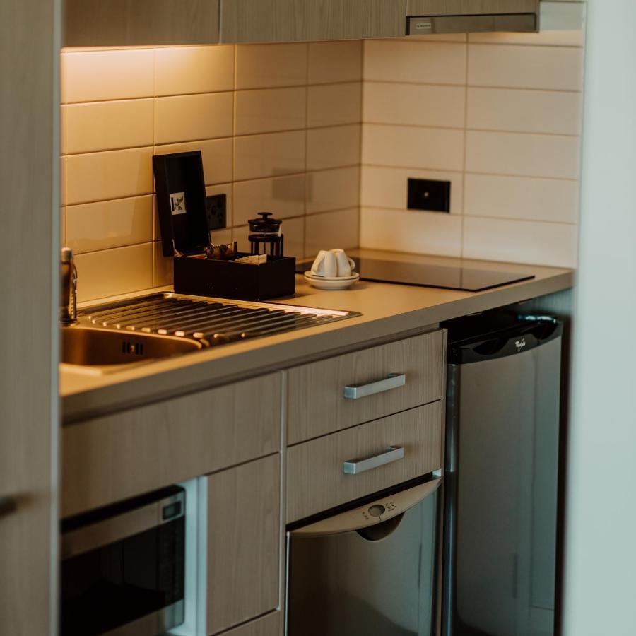 Quest Napier Serviced Apartments Bagian luar foto