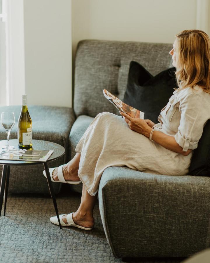 Quest Napier Serviced Apartments Bagian luar foto